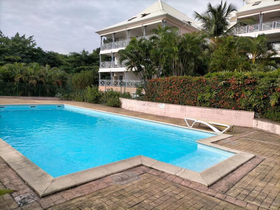 Bel Appartement Avec Piscine, Face A La Mer Gourbeyre 外观 照片